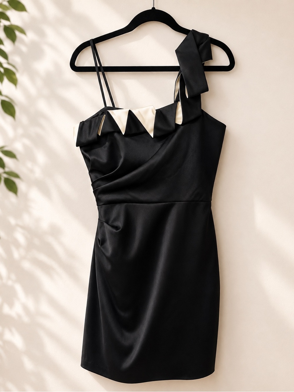 Max and Cleo Black Ivory Shoulder Satin Ruffle Dress Size 10 Cocktail Party LBD